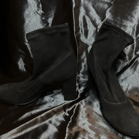 Barney’s New York Vero Cuoio Black Suede Boots (38.5) - Picture 9 of 13